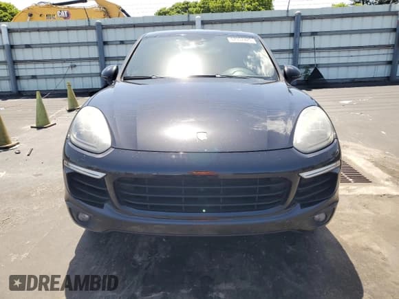 ✅ 2017 Porsche Cayenne S E-Hybrid • VIN: WP1AE2A28HLA70632 • Лот: 57357425. Опубликован ранее на Copart с пробегом 202 772 миль. Бесплатный доступ к архиву аукционных продаж из США и подробный отчёт об истории автомобиля на DreamBid. Изображение 5.