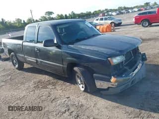 2004 Chevrolet Silverado 1500 LS with VIN 2GCEC19V541110795, listed as a IAAI auction lot 42947045 with Not provided miles and . Bid and sale history available at DreamBid. Image 1.
