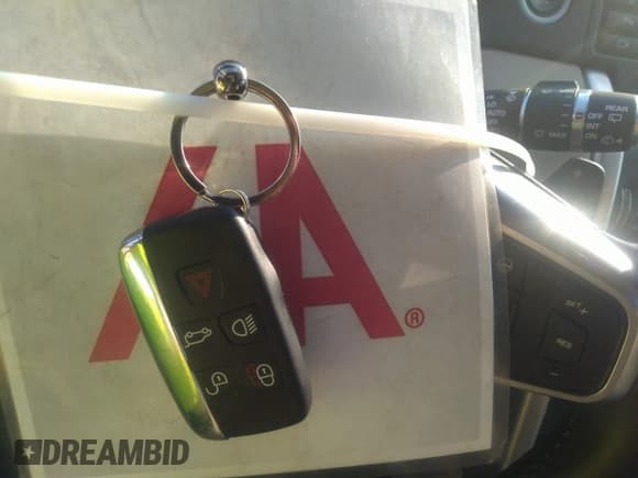 ✅ 2016 Land Rover Discovery Sport HSE • VIN: SALCR2BG0GH569766 • Lot: 43265267. Wystawiony na IAAI z przebiegiem 30 086 mil. Bezpłatny archiwum sprzedaży aukcyjnych z USA i szczegółowy raport historii pojazdu na DreamBid. Zdjęcie 11.