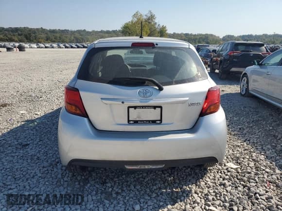 ✅ 2017 Toyota Yaris L • VIN: VNKKTUD35HA080775 • Лот: 82557315. Опубликован ранее на Copart с пробегом 81 400 миль. Бесплатный доступ к архиву аукционных продаж из США и подробный отчёт об истории автомобиля на DreamBid. Изображение 6.