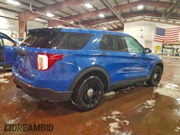 ✅ 2021 Ford Police Interceptor Utility • VIN: 1FM5K8AW7MNA16203 • Lot: 94994395. Wystawiony na Copart z przebiegiem 88 248 mil. Bezpłatny archiwum sprzedaży aukcyjnych z USA i szczegółowy raport historii pojazdu na DreamBid. Zdjęcie 3.
