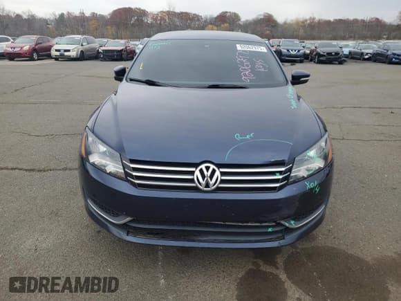 ✅ 2013 Volkswagen Passat S • VIN: 1VWAH7A33DC026866 • Лот: 92062975. Опубликован ранее на Copart с пробегом 131 460 миль. Бесплатный доступ к архиву аукционных продаж из США и подробный отчёт об истории автомобиля на DreamBid. Изображение 5.