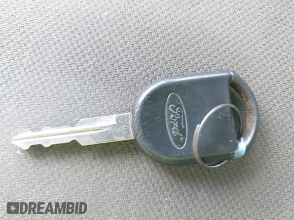 ✅ 2006 Ford F-150 XLT • VIN: 1FTRW12W26KD80341 • Lot: 42969671. Listed on IAAI with 195,044 mi. Free auction sales archive from the USA and detailed vehicle history report at DreamBid. Image 11.