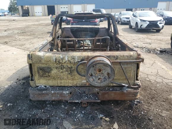 ✅ 1996 Ford Bronco XL • VIN: 1FMEU15NXTLB85239 • Lot: 67772785. Listed on Copart with Not provided. Free auction sales archive from the USA and detailed vehicle history report at DreamBid. Image 6.