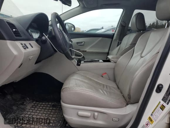 ✅ 2011 Toyota Venza • VIN: 4T3BK3BB3BU057035 • Lot: 92855545. Wystawiony na Copart z przebiegiem 361 749 mil. Bezpłatny archiwum sprzedaży aukcyjnych z USA i szczegółowy raport historii pojazdu na DreamBid. Zdjęcie 7.