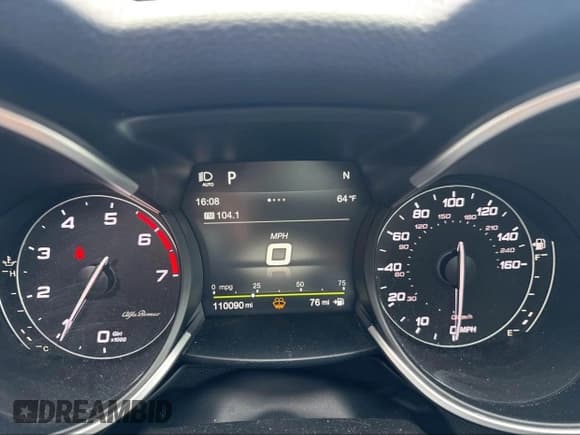 ✅ 2018 Alfa Romeo Stelvio • VIN: ZASFAKAN0J7B81047 • Lot: 43186905. Wystawiony na IAAI z przebiegiem 110 090 mil. Bezpłatny archiwum sprzedaży aukcyjnych z USA i szczegółowy raport historii pojazdu na DreamBid. Zdjęcie 7.