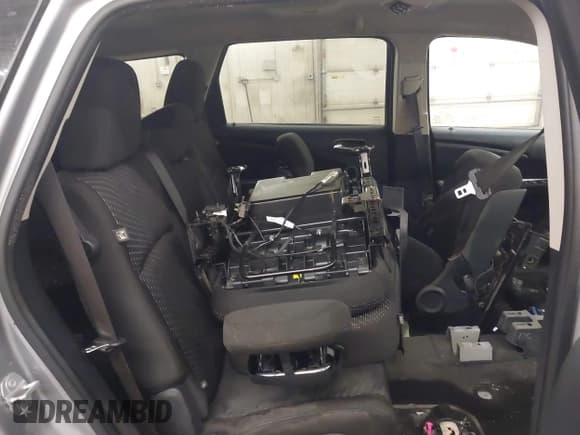 ✅ 2017 Dodge Journey SXT • VIN: 3C4PDCBG2HT571440 • Лот: 43729438. Опубликован ранее на IAAI с пробегом Не указан. Бесплатный доступ к архиву аукционных продаж из США и подробный отчёт об истории автомобиля на DreamBid. Изображение 8.