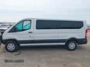 ✅ 2015 Ford Transit XL • VIN: 1FBZX2ZM8FKB27908 • Lot: 41733058. Wystawiony na IAAI z przebiegiem 175 342 mil. Bezpłatny archiwum sprzedaży aukcyjnych z USA i szczegółowy raport historii pojazdu na DreamBid. Zdjęcie 14.