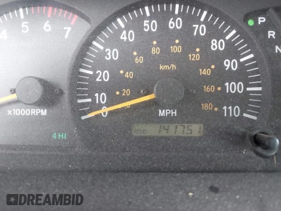 ✅ 2004 Toyota Tundra Limited • VIN: 5TBDT48144S440098 • Lot: 42227294. Wystawiony na IAAI z przebiegiem 141 751 mil. Bezpłatny archiwum sprzedaży aukcyjnych z USA i szczegółowy raport historii pojazdu na DreamBid. Zdjęcie 15.