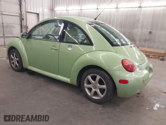 ✅ 2005 Volkswagen Beetle GLS • VIN: 3VWCD31C85M410218 • Lot: 43572091. Listed on IAAI with 87,912 mi. Free auction sales archive from the USA and detailed vehicle history report at DreamBid. Image 3.