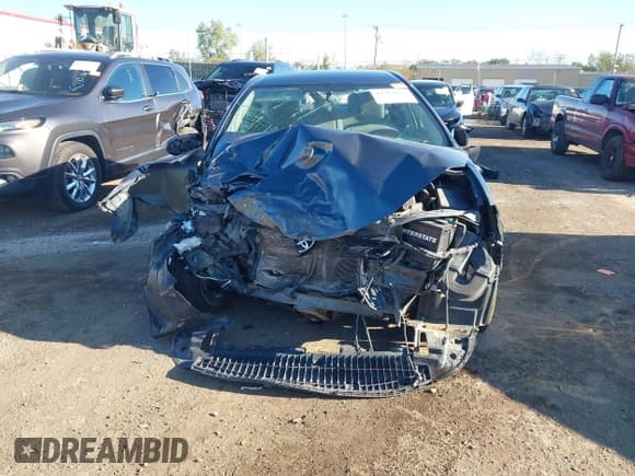 ✅ 2014 Toyota Corolla L • VIN: 2T1BURHE0EC193619 • Lot: 43382033. Wystawiony na IAAI z przebiegiem 191 774 mil. Bezpłatny archiwum sprzedaży aukcyjnych z USA i szczegółowy raport historii pojazdu na DreamBid. Zdjęcie 13.