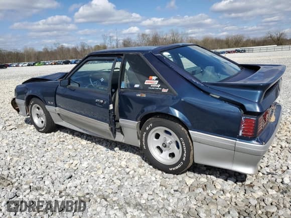 ✅ 1988 Ford Mustang GT • VIN: 1FABP42E7JF254412 • Lot: 52524325. Listed on Copart with 77,731 mi. Free auction sales archive from the USA and detailed vehicle history report at DreamBid. Image 2.