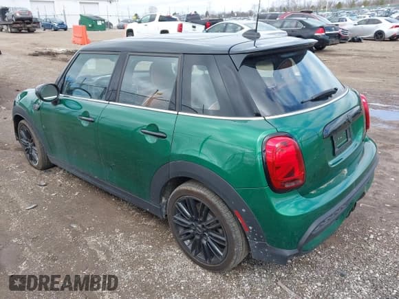 ✅ 2024 MINI Hardtop 4 Door Cooper S • VIN: WMW53DK08R2U79106 • Lot: 41819835. Wystawiony na IAAI z przebiegiem 6 612 mil. Bezpłatny archiwum sprzedaży aukcyjnych z USA i szczegółowy raport historii pojazdu na DreamBid. Zdjęcie 3.