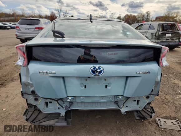 2018 Toyota Prius Two z VIN JTDKBRFU7J3058785, wystawiony jako Copart lot #90085795 z przebiegiem 83 292 mil mil oraz Szkoda całkowita • Salvage title. Historia ofert i sprzedaży dostępna na DreamBid. Obrazek 6.