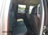 ✅ 2022 Chevrolet Silverado 2500HD Work Truck • VIN: 1GC2YLE77NF176282 • Lot: 69280235. Wystawiony na Copart z przebiegiem 47 951 mil. Bezpłatny archiwum sprzedaży aukcyjnych z USA i szczegółowy raport historii pojazdu na DreamBid. Zdjęcie 10.