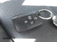 ✅ 2022 Volkswagen Tiguan SE • VIN: 3VV2B7AXXNM019538 • Lot: 42109211. Wystawiony na IAAI z przebiegiem 30 576 mil. Bezpłatny archiwum sprzedaży aukcyjnych z USA i szczegółowy raport historii pojazdu na DreamBid. Zdjęcie 11.