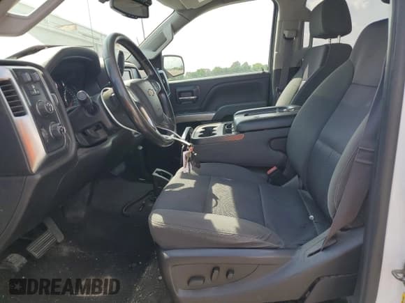 ✅ 2015 Chevrolet Silverado 2500HD LT • VIN: 1GC1KVEGXFF148406 • Lot: 64765665. Wystawiony na Copart z przebiegiem 46 185 mil. Bezpłatny archiwum sprzedaży aukcyjnych z USA i szczegółowy raport historii pojazdu na DreamBid. Zdjęcie 7.