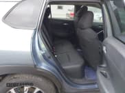 ✅ 2024 Toyota Corolla Cross XLE • VIN: 7MUDAABG0RV098817 • Lot: 43495355. Wystawiony na IAAI z przebiegiem 18 563 mil. Bezpłatny archiwum sprzedaży aukcyjnych z USA i szczegółowy raport historii pojazdu na DreamBid. Zdjęcie 8.