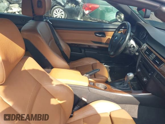 ✅ 2012 BMW 3 Series 328i • VIN: WBADW3C51CE824389 • Lot: 42405829. Wystawiony na IAAI z przebiegiem 163 000 mil. Bezpłatny archiwum sprzedaży aukcyjnych z USA i szczegółowy raport historii pojazdu na DreamBid. Zdjęcie 5.