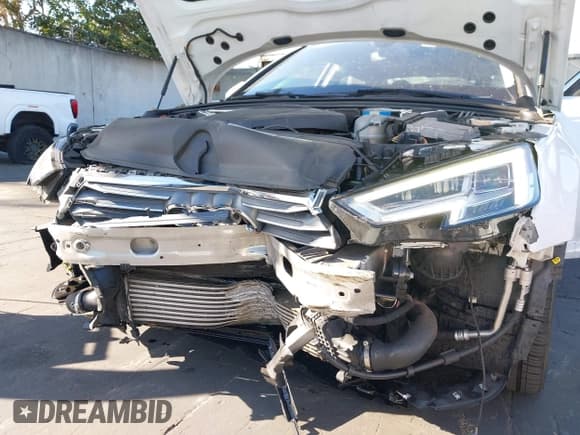 ✅ 2018 Audi A4 Premium Plus • VIN: WAULMAF4XJN002003 • Lot: 43342306. Wystawiony na IAAI z przebiegiem 74 684 mil. Bezpłatny archiwum sprzedaży aukcyjnych z USA i szczegółowy raport historii pojazdu na DreamBid. Zdjęcie 20.