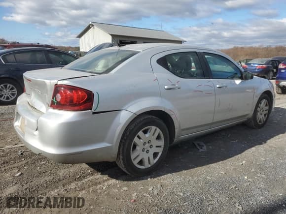 ✅ 2011 Dodge Avenger Express • VIN: 1B3BD4FG3BN559039 • Lot: 80277444. Wystawiony na Copart z przebiegiem 226 259 mil. Bezpłatny archiwum sprzedaży aukcyjnych z USA i szczegółowy raport historii pojazdu na DreamBid. Zdjęcie 3.