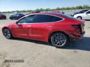 ✅ 2020 Tesla Model 3 Standard Range Plus • VIN: 5YJ3E1EA5LF644508 • Lot: 82550985. Wystawiony na Copart z przebiegiem 63 862 mil. Bezpłatny archiwum sprzedaży aukcyjnych z USA i szczegółowy raport historii pojazdu na DreamBid. Zdjęcie 2.