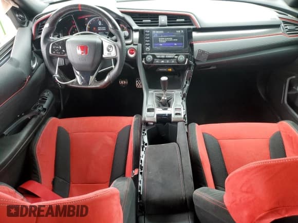 ✅ 2019 Honda Civic Type R Touring • VIN: SHHFK8G7XKU206080 • Lot: 54005174. Wystawiony na Copart z przebiegiem 40 665 mil. Bezpłatny archiwum sprzedaży aukcyjnych z USA i szczegółowy raport historii pojazdu na DreamBid. Zdjęcie 8.