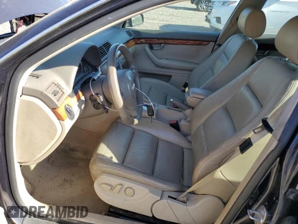 ✅ 2002 Audi A4 3.0L • VIN: WAULT68EX2A115724 • Lot: 79396474. Wystawiony na Copart z przebiegiem 212 347 mil. Bezpłatny archiwum sprzedaży aukcyjnych z USA i szczegółowy raport historii pojazdu na DreamBid. Zdjęcie 7.