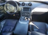 ✅ 2015 Jaguar XJ • VIN: SAJWA1CZ7F8V86845 • Лот: 90777925. Опубликован ранее на Copart с пробегом 61 195 миль. Бесплатный доступ к архиву аукционных продаж из США и подробный отчёт об истории автомобиля на DreamBid. Изображение 8.