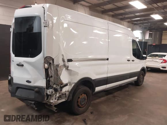 ✅ 2020 Ford Transit Cargo • VIN: 1FTBR1C87LKA59688 • Lot: 41633552. Listed on IAAI with 42,517 mi. Free auction sales archive from the USA and detailed vehicle history report at DreamBid. Image 4.