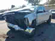 2019 Chevrolet Silverado 1500 LT z VIN 2GCRCPEC7K1131797, wystawiony jako IAAI lot #43279071 z przebiegiem 69 950 mil mil oraz . Historia ofert i sprzedaży dostępna na DreamBid. Obrazek 17.