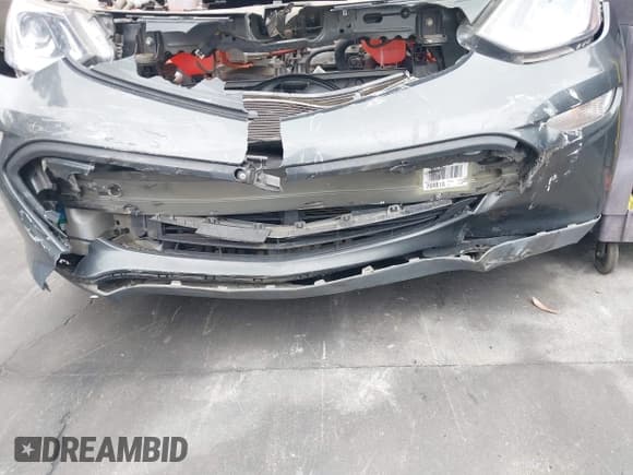 ✅ 2017 Chevrolet Bolt EV Premier • VIN: 1G1FX6S03H4163146 • Lot: 42104216. Wystawiony na IAAI z przebiegiem 83 403 mil. Bezpłatny archiwum sprzedaży aukcyjnych z USA i szczegółowy raport historii pojazdu na DreamBid. Zdjęcie 19.