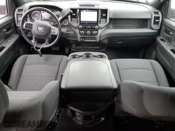 ✅ 2022 Ram 3500 Tradesman • VIN: 3C63R3GL7NG396989 • Lot: 55659625. Wystawiony na Copart z przebiegiem 51 431 mil. Bezpłatny archiwum sprzedaży aukcyjnych z USA i szczegółowy raport historii pojazdu na DreamBid. Zdjęcie 8.