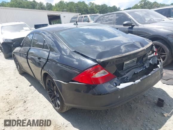 ✅ 2007 Mercedes-Benz CLS 550 • VIN: WDDDJ72X57A083291 • Lot: 42839486. Listed on IAAI with 223,609 mi. Free auction sales archive from the USA and detailed vehicle history report at DreamBid. Image 3.