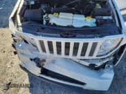 ✅ 2010 Jeep Liberty Sport • VIN: 1J4PP2GK0AW171580 • Lot: 91019665. Wystawiony na Copart z przebiegiem 137 686 mil. Bezpłatny archiwum sprzedaży aukcyjnych z USA i szczegółowy raport historii pojazdu na DreamBid. Zdjęcie 12.