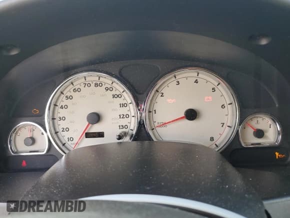 ✅ 2005 Saturn VUE • VIN: 5GZCZ33D85S826561 • Lot: 83586104. Wystawiony na Copart z przebiegiem 144 619 mil. Bezpłatny archiwum sprzedaży aukcyjnych z USA i szczegółowy raport historii pojazdu na DreamBid. Zdjęcie 9.