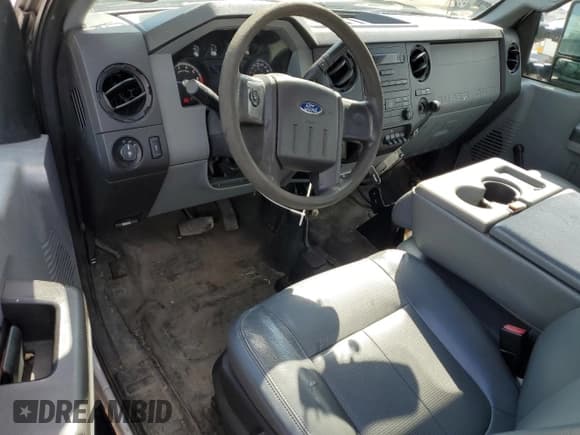 ✅ 2014 Ford F-350 XL • VIN: 1FTRF3B6XEEA23935 • Lot: 57956955. Listed on Copart with 69,662 mi. Free auction sales archive from the USA and detailed vehicle history report at DreamBid. Image 8.