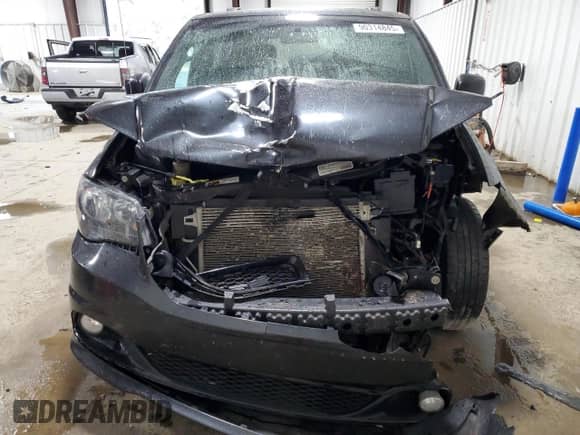 2015 Dodge Grand Caravan R/T with VIN 2C4RDGEG5FR736036, listed as a Copart auction lot 90314845 with 113,784 mi miles and Salvage title. Bid and sale history available at DreamBid. Image 5.