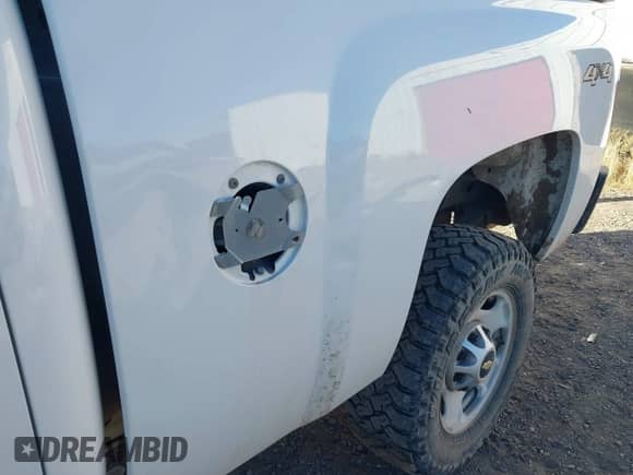 ✅ 2013 Chevrolet Silverado 2500HD Work Truck • VIN: 1GC2KVCG8DZ345240 • Lot: 38599201. Wystawiony na IAAI z przebiegiem 198 487 mil. Bezpłatny archiwum sprzedaży aukcyjnych z USA i szczegółowy raport historii pojazdu na DreamBid. Zdjęcie 6.