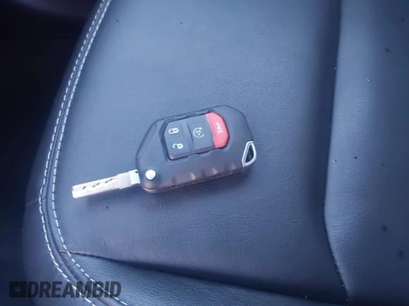 ✅ 2021 Jeep Wrangler Unlimited Sahara • VIN: 1C4JJXP63MW863995 • Lot: 42037221. Listed on IAAI with 41,308 mi. Free auction sales archive from the USA and detailed vehicle history report at DreamBid. Image 11.