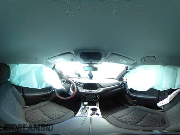 ✅ 2020 Chevrolet Blazer LT • VIN: 3GNKBHRS4LS599107 • Lot: 43114373. Listed on IAAI with 68,274 mi. Free auction sales archive from the USA and detailed vehicle history report at DreamBid. Image 18.