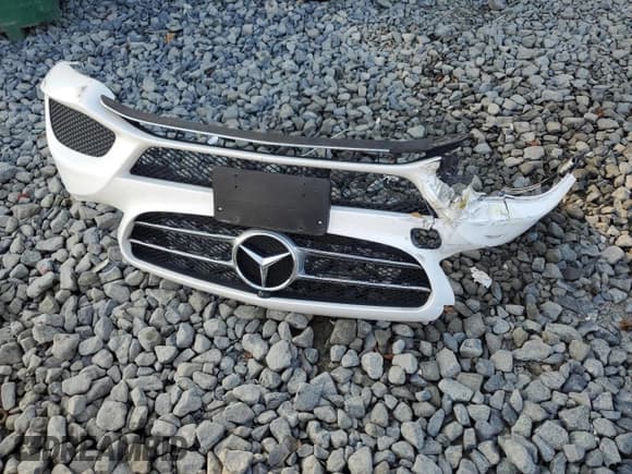 ✅ 2017 Mercedes-Benz C 300 • VIN: 55SWF4KB0HU214223 • Lot: 80907415. Listed on Copart with 84,952 mi. Free auction sales archive from the USA and detailed vehicle history report at DreamBid. Image 12.