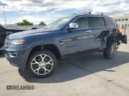 ✅ 2020 Jeep Grand Cherokee High Altitude • VIN: 1C4RJFCT0LC225003 • Лот: 56687565. Опубликован ранее на Copart с пробегом 125 090 миль. Бесплатный доступ к архиву аукционных продаж из США и подробный отчёт об истории автомобиля на DreamBid. Изображение 1.