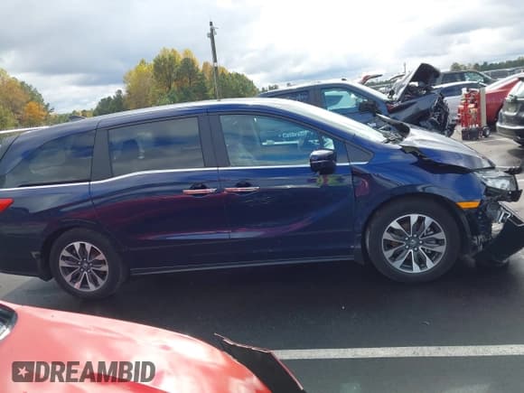 ✅ 2024 Honda Odyssey EX-L • VIN: 5FNRL6H63RB018582 • Lot: 43593952. Wystawiony na IAAI z przebiegiem 55 184 mil. Bezpłatny archiwum sprzedaży aukcyjnych z USA i szczegółowy raport historii pojazdu na DreamBid. Zdjęcie 13.