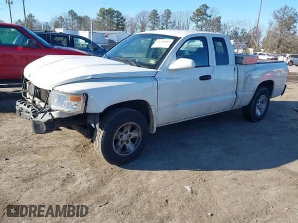 2009 Dodge Dakota ST с VIN 1D7HE22K69S726080, выставлен на аукционе IAAI как лот 41348469 с пробегом 203 529 миль миль и . История ставок и продаж доступна на DreamBid. Изображение 2.