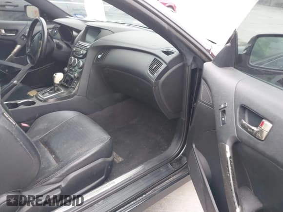 ✅ 2013 Hyundai Genesis Coupe R-Spec • VIN: KMHHU6KJ9DU089240 • Lot: 41451355. Wystawiony na IAAI z przebiegiem 163 850 mil. Bezpłatny archiwum sprzedaży aukcyjnych z USA i szczegółowy raport historii pojazdu na DreamBid. Zdjęcie 5.