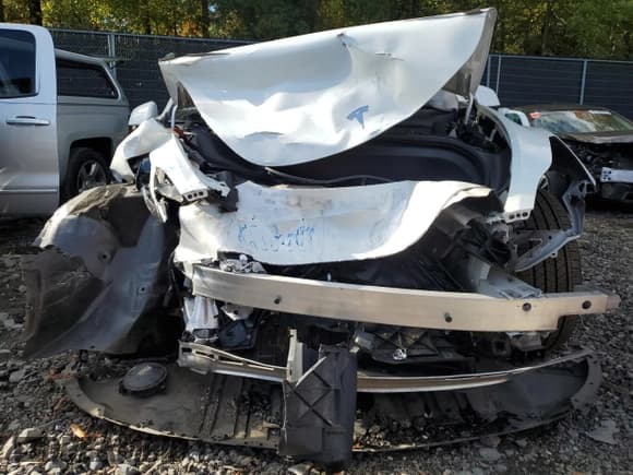 ✅ 2022 Tesla Model Y Long Range • VIN: 7SAYGDEE5NA012941 • Lot: 86692815. Wystawiony na Copart z przebiegiem Nie podano. Bezpłatny archiwum sprzedaży aukcyjnych z USA i szczegółowy raport historii pojazdu na DreamBid. Zdjęcie 5.