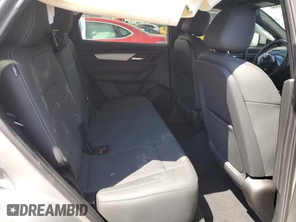 ✅ 2024 VinFast VF 8 Plus • VIN: RLLV1AFA2RH004905 • Lot: 67291635. Wystawiony na Copart z przebiegiem 826 mil. Bezpłatny archiwum sprzedaży aukcyjnych z USA i szczegółowy raport historii pojazdu na DreamBid. Zdjęcie 11.