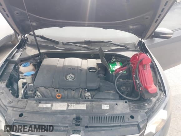 ✅ 2013 Volkswagen Passat S • VIN: 1VWAP7A37DC102995 • Lot: 42184447. Listed on IAAI with 107,177 mi. Free auction sales archive from the USA and detailed vehicle history report at DreamBid. Image 10.