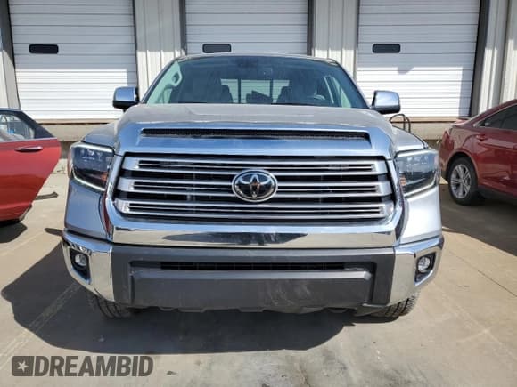 ✅ 2021 Toyota Tundra Limited • VIN: 5TFBY5F10MX022737 • Lot: 56487784. Wystawiony na Copart z przebiegiem 19 360 mil. Bezpłatny archiwum sprzedaży aukcyjnych z USA i szczegółowy raport historii pojazdu na DreamBid. Zdjęcie 5.